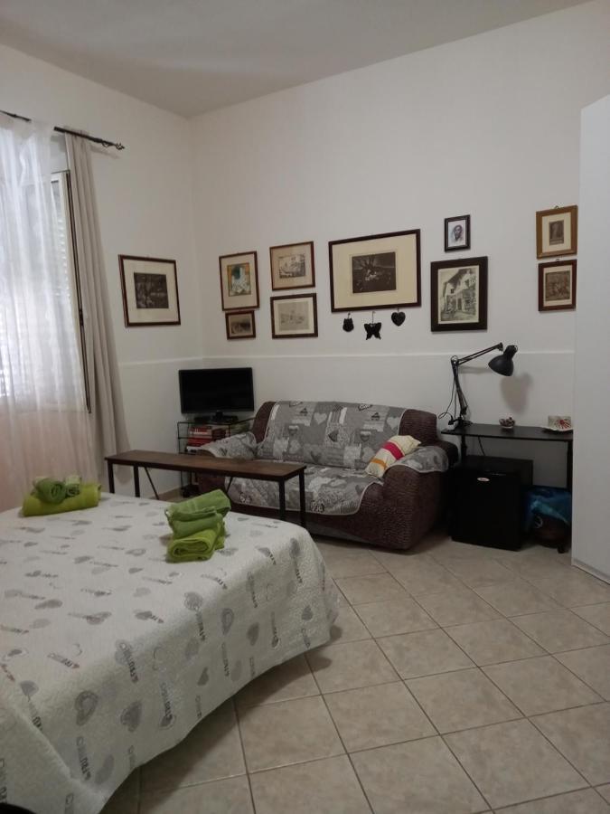 Nenna Apartment ออลเบีย ภายนอก รูปภาพ